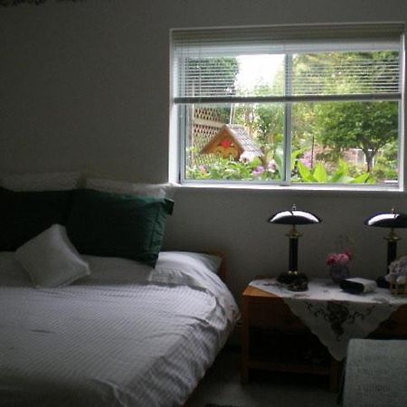 Island View B&B นาไนโม ภายนอก รูปภาพ